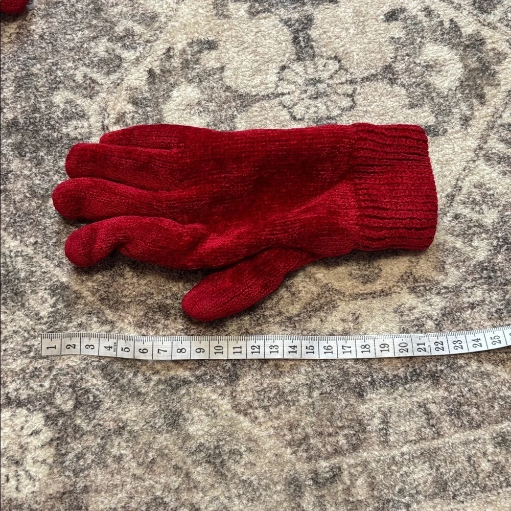 Red Gloves